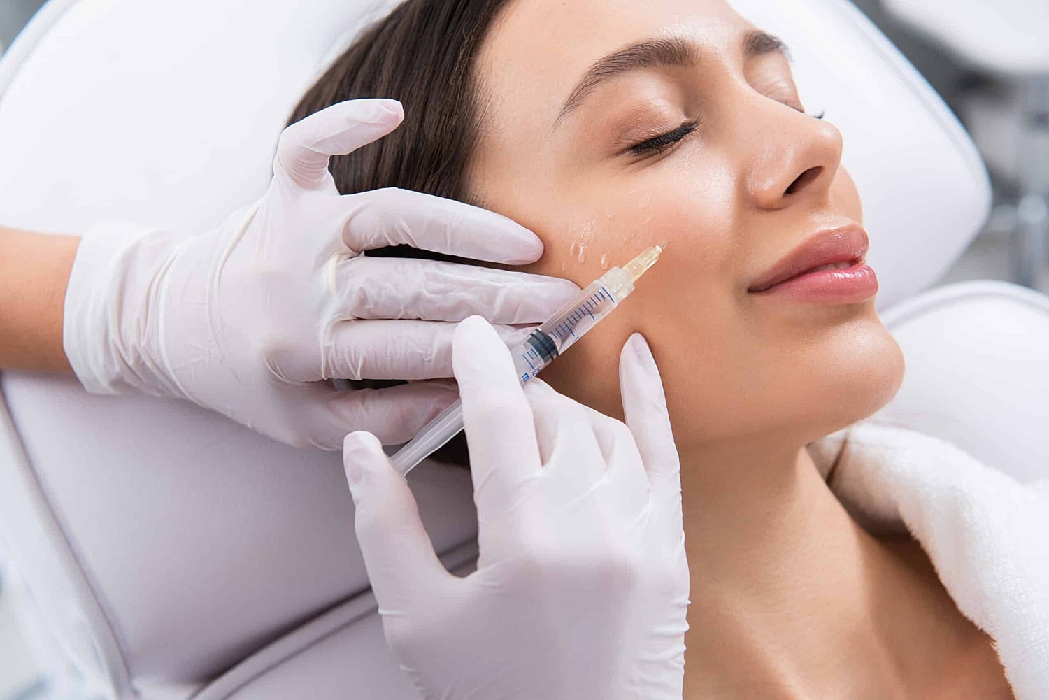 How KYBELLA Works: A Revolutionary Treatment for Submental Fat